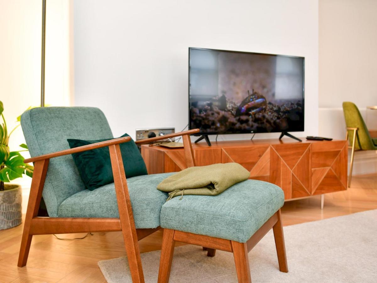 Pass The Keys Beautiful 2 Bed Apartment With Parking In The Bay 카디프 외부 사진